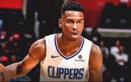 吸引多名防 吸引多名防