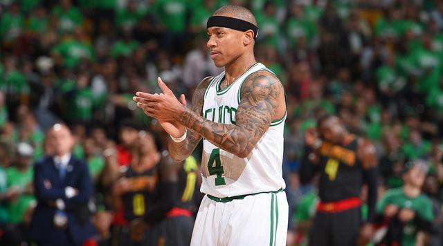 尽管她在沙 尽管她在沙