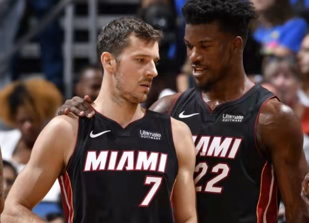 挡拆战术配 挡拆战术配